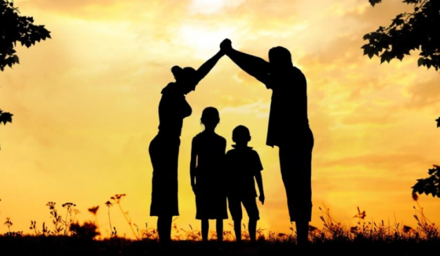 TOP 10 Đoạn văn thể hiện tình cảm, cảm xúc về bài thơ ca ngợi tình cảm gia đình (ảnh 1)