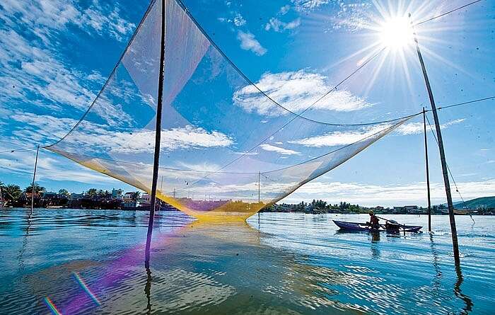 TOP 10 Đoạn văn về một cảnh vật, có sử dụng điệp từ, điệp ngữ SIÊU HAY (ảnh 2)