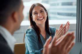 TOP 10 bài Trình bày ý kiến về một vấn đề xã hội: tiếng cười tán thưởng 2023 SIÊU HAY (ảnh 2)