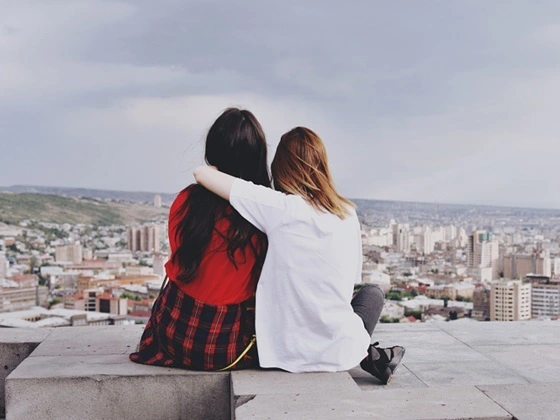 Có bạn thân để làm gì? Những việc cần phải làm với cô bạn thân của mìn – D'Rosie