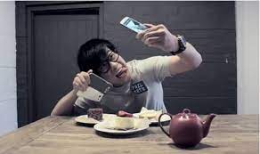 TOP 10 bài Nghị luận về lối sống ảo mà một số người đang theo đuổi 2023 SIÊU HAY (ảnh 1)