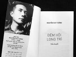 TOP 10 bài Trình bày bài giới thiệu ngắn về cuốn sách Đêm hội Long Trì của Nguyễn Huy Tưởng 2023 SIÊU HAY (ảnh 1)