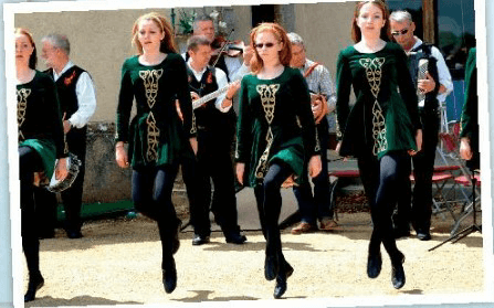 Tiếng Anh lớp 6 Unit 4: Language Focus trang 53 | Friends plus (Chân trời sáng tạo)